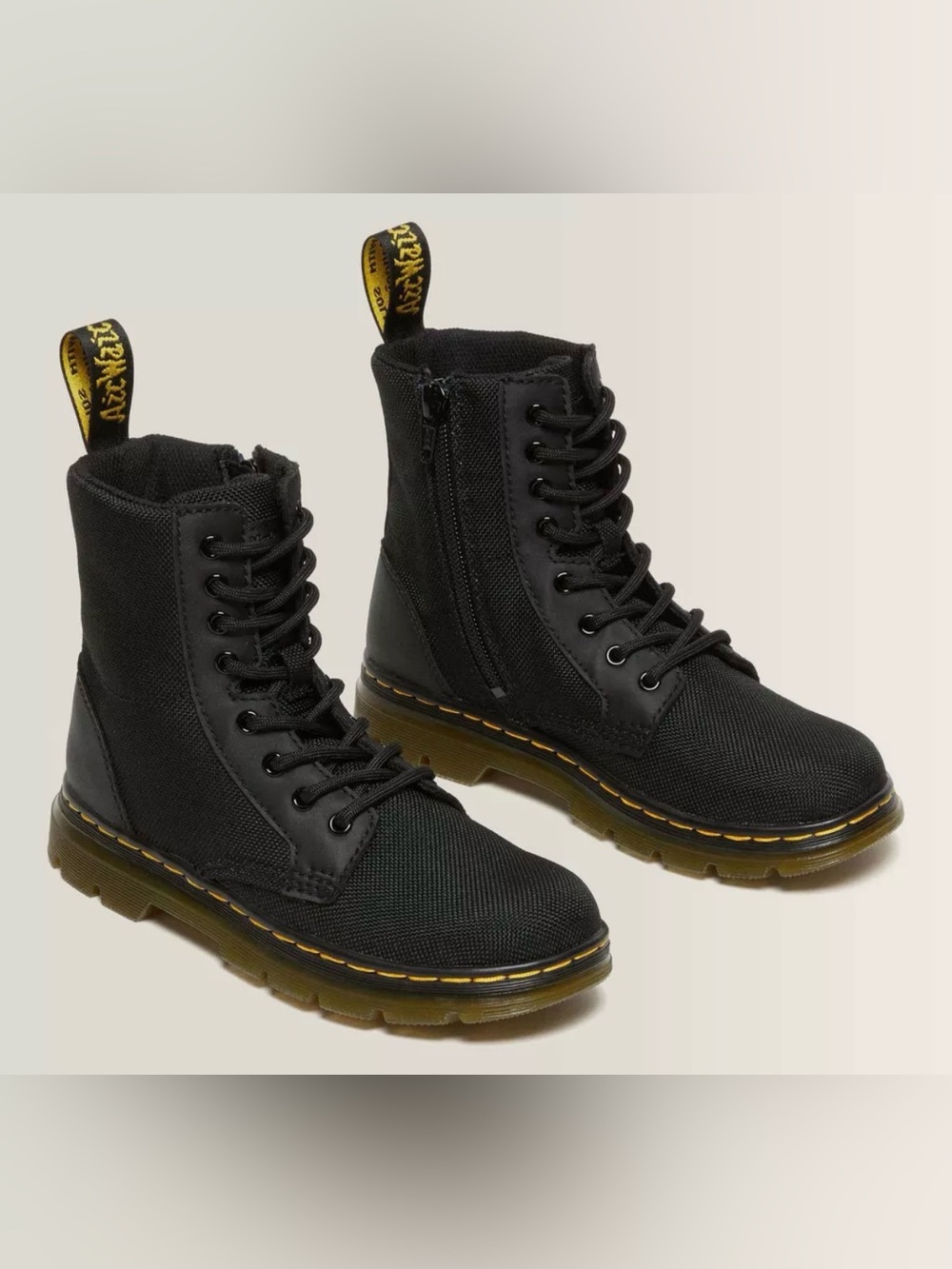 Dr. Martens Junior Combs Extra Tough Poly Casual Boots (US3)